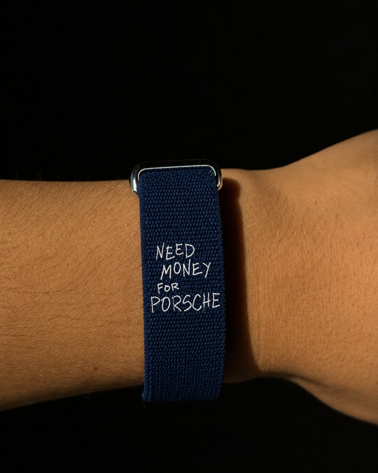 Navy embroidered band worn on the wrist - Lorenzi Paris