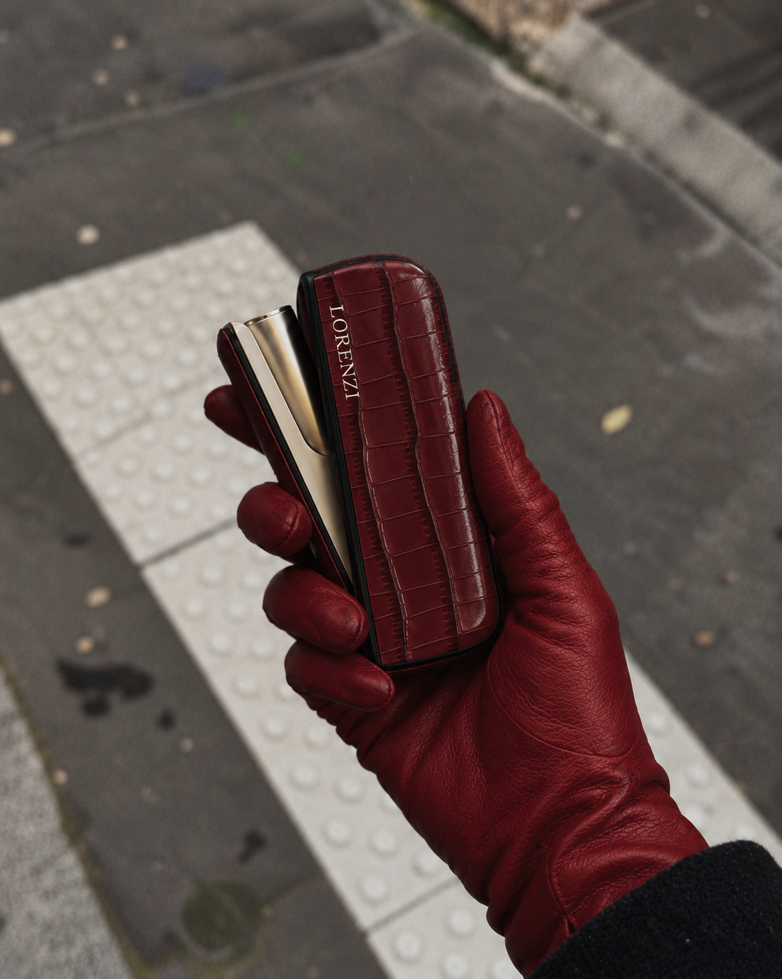 Burgundy Croco Holder Set Compatible with Iluma, held at a marble bar table - Lorenzi Parisr