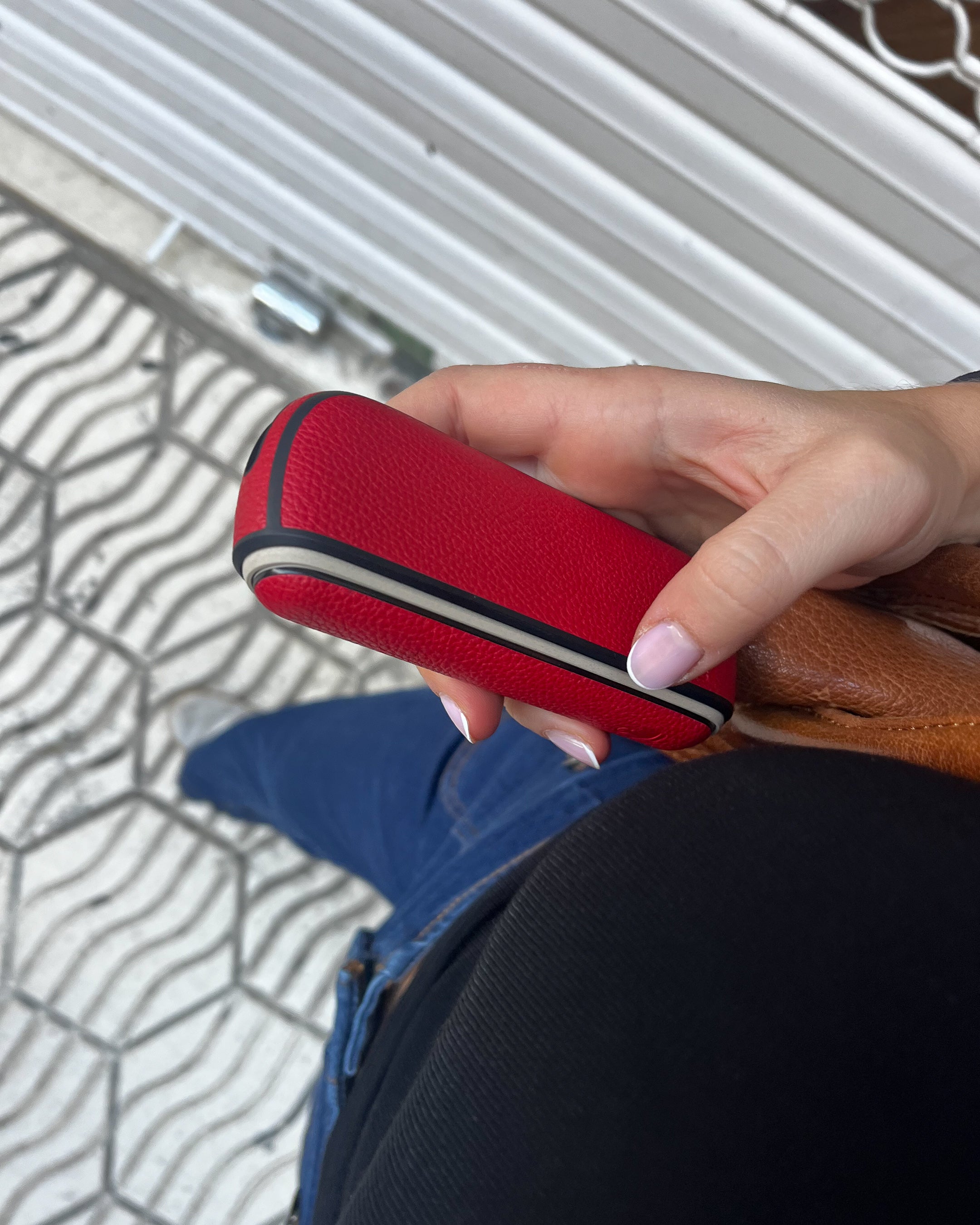 Iluma red leather